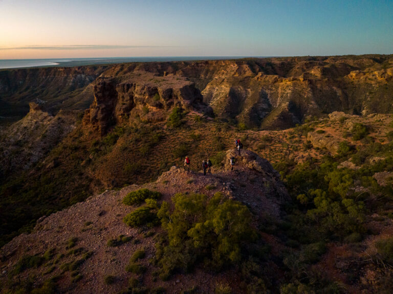 Cape Ranges Mountains Cape Range Discovery Tour - Exmouth Bus Charters